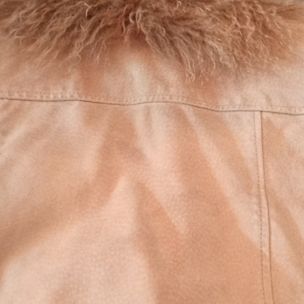 🎁 FREE GIFT INCLUDED 🎁 NWOT Llama Fur Collar Suede Fall/Spring Jacket w/ Belt. - Picture 11 of 15